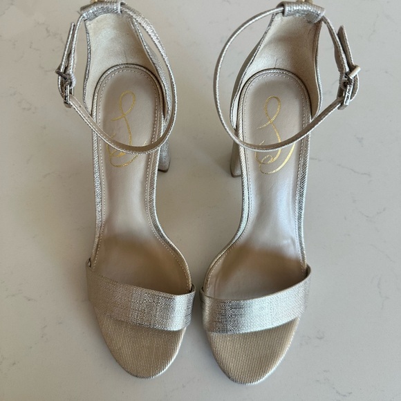 Sam Edelman Yaro ankle Strap Sandal in Metallic jute Size: 7.5 - Picture 2 of 5
